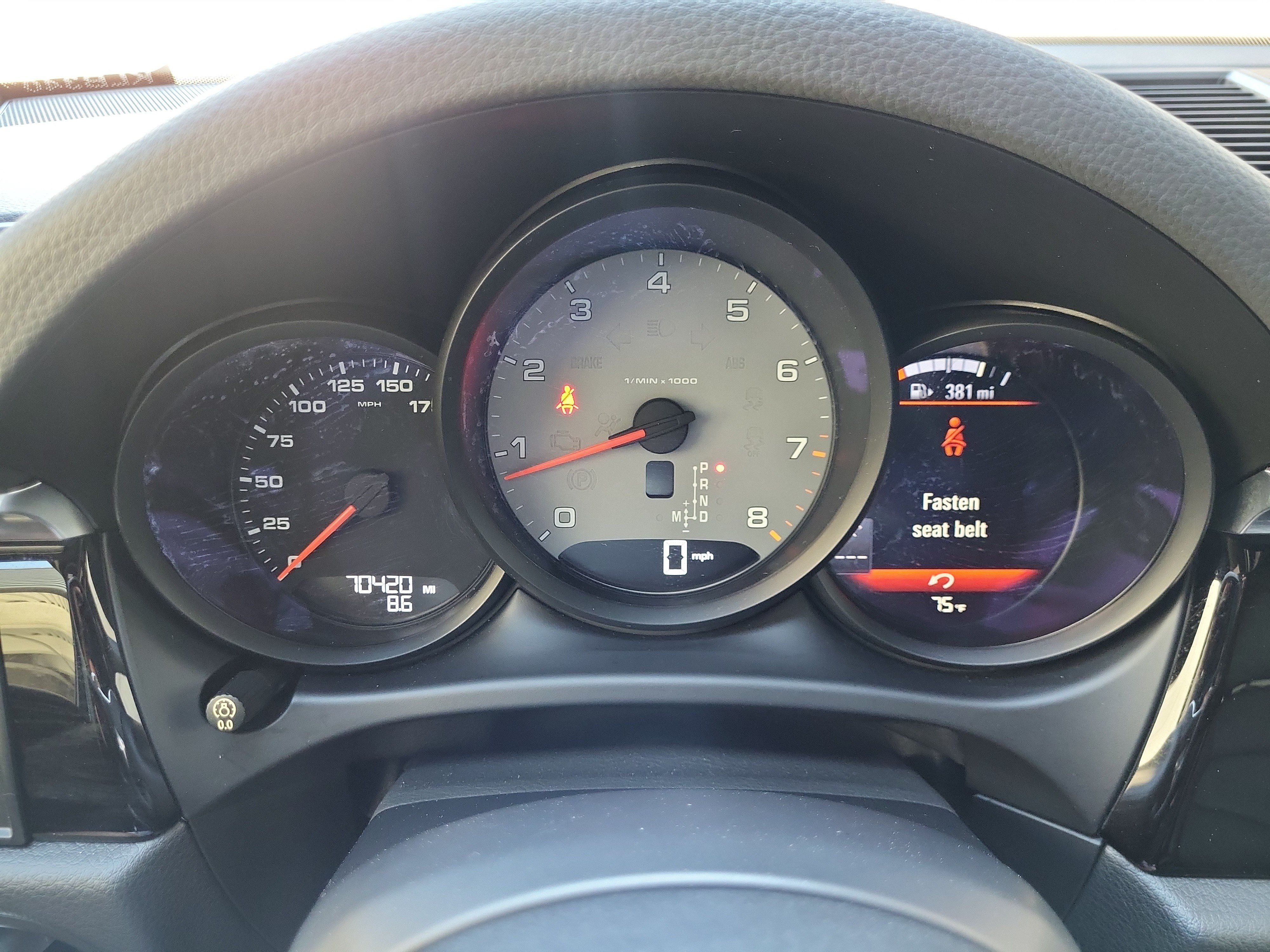 Certified 2019 Porsche Macan S AWD/4WD image 32