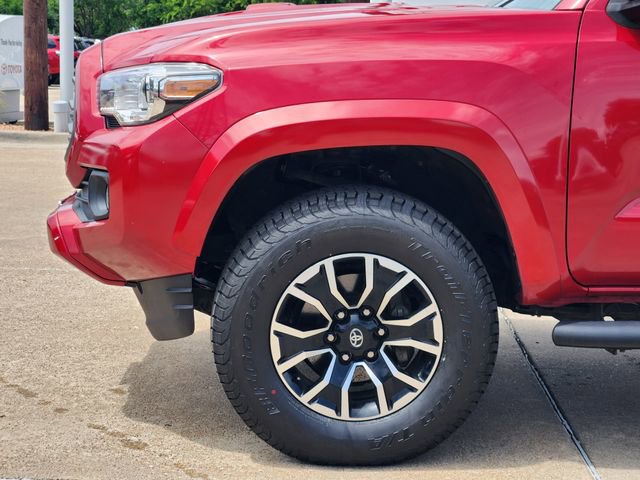 Used 2021 Toyota Tacoma TRD Sport w/ Technology Package RWD image 5