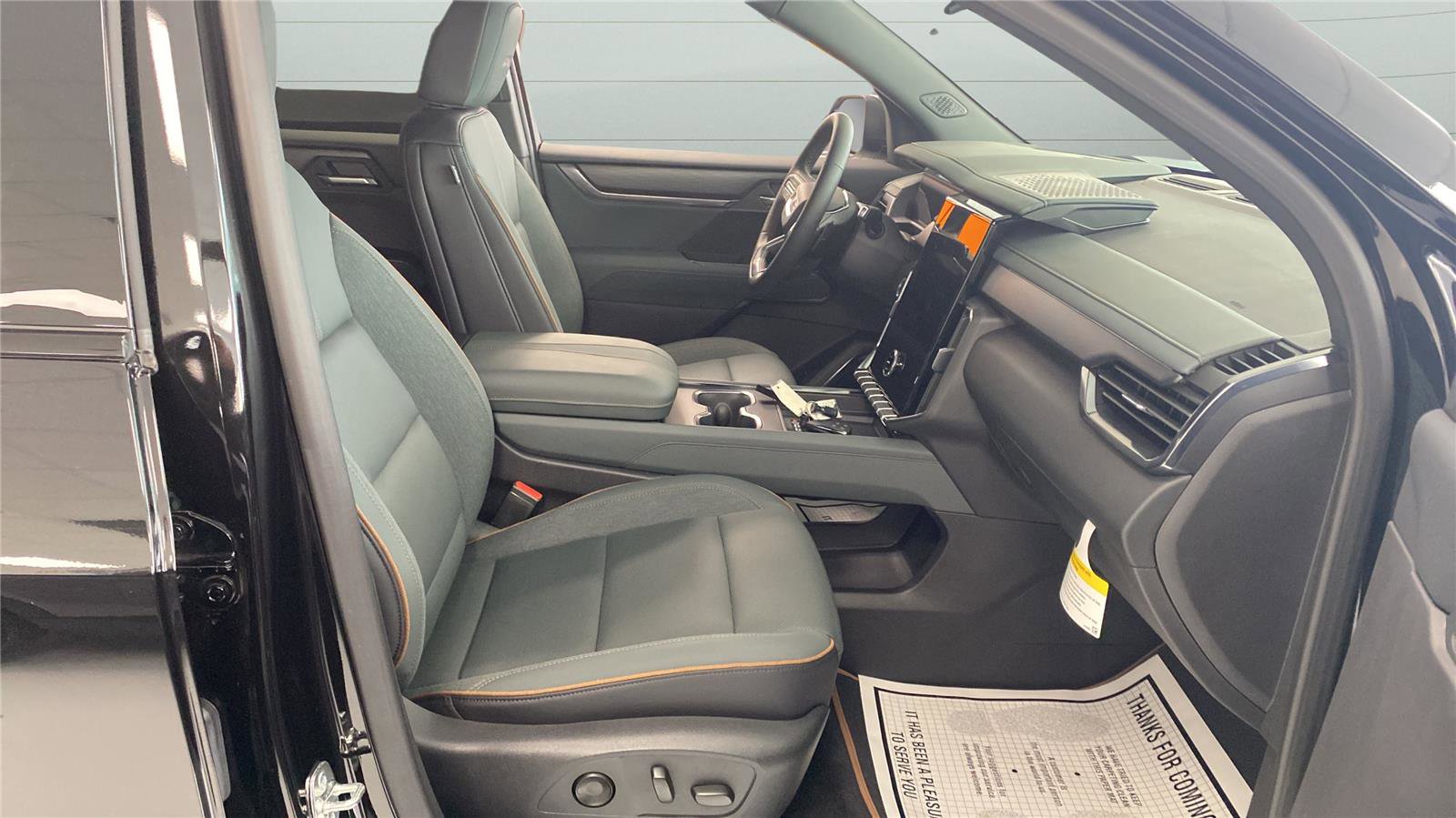 New 2025 GMC Acadia AT4 image 19