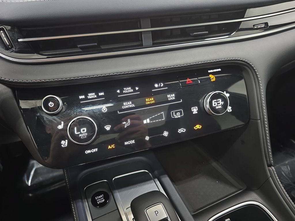 Certified 2026 INFINITI QX60 Sport AWD/4WD image 21