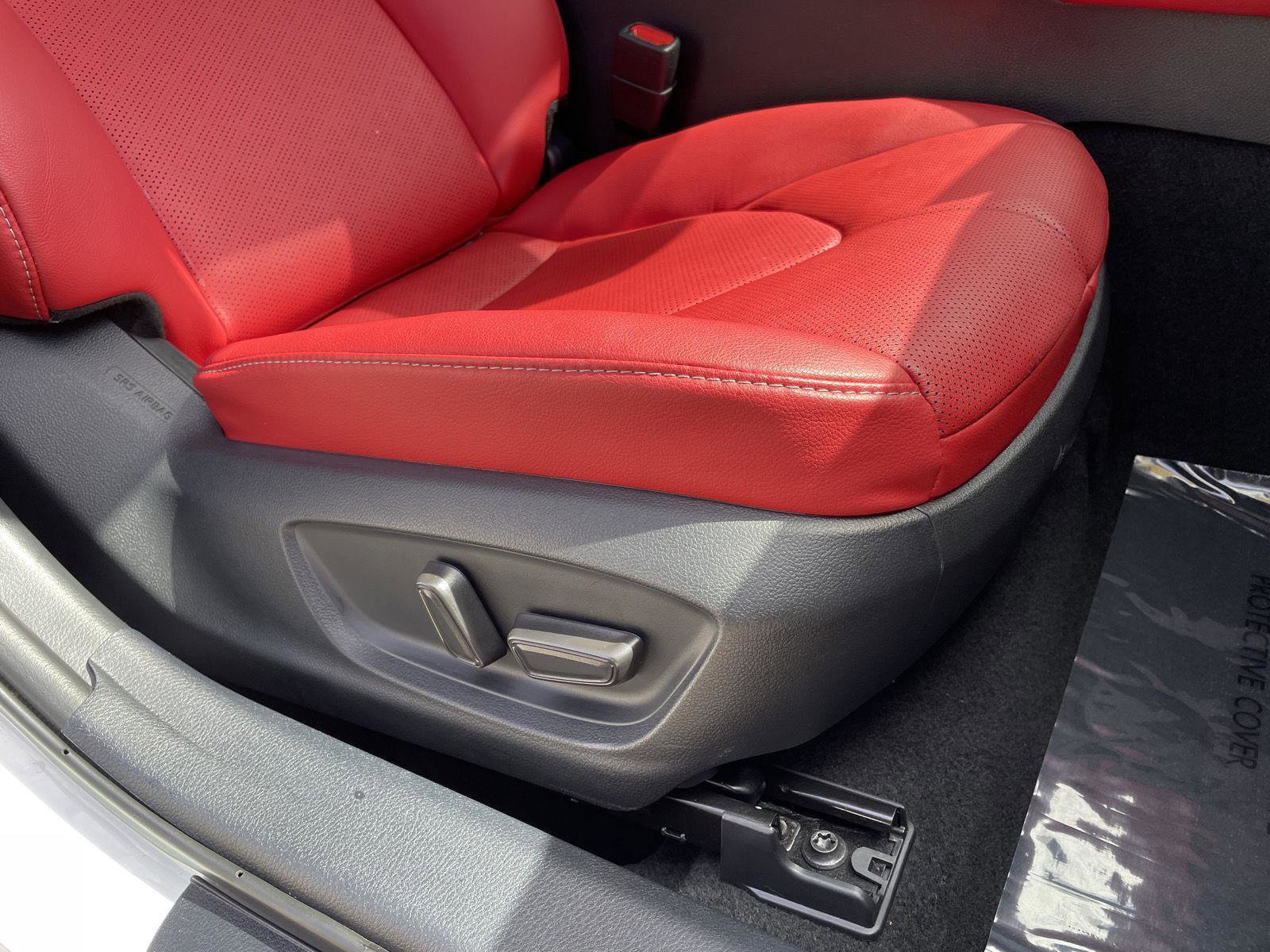 Used 2023 Toyota Camry XSE w/ Navigation Package image 9