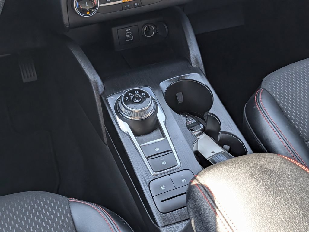 Used 2025 Ford Escape ST-Line FWD image 14