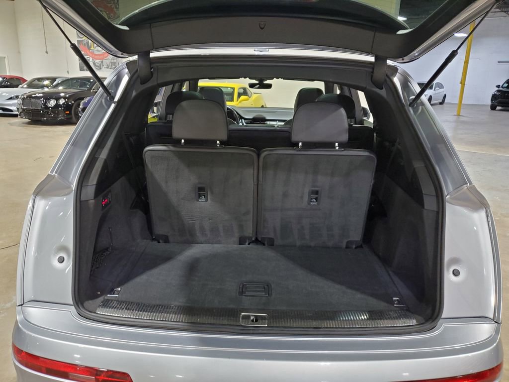 Used 2018 Audi Q7 3.0T Prestige w/ Prestige Package image 48
