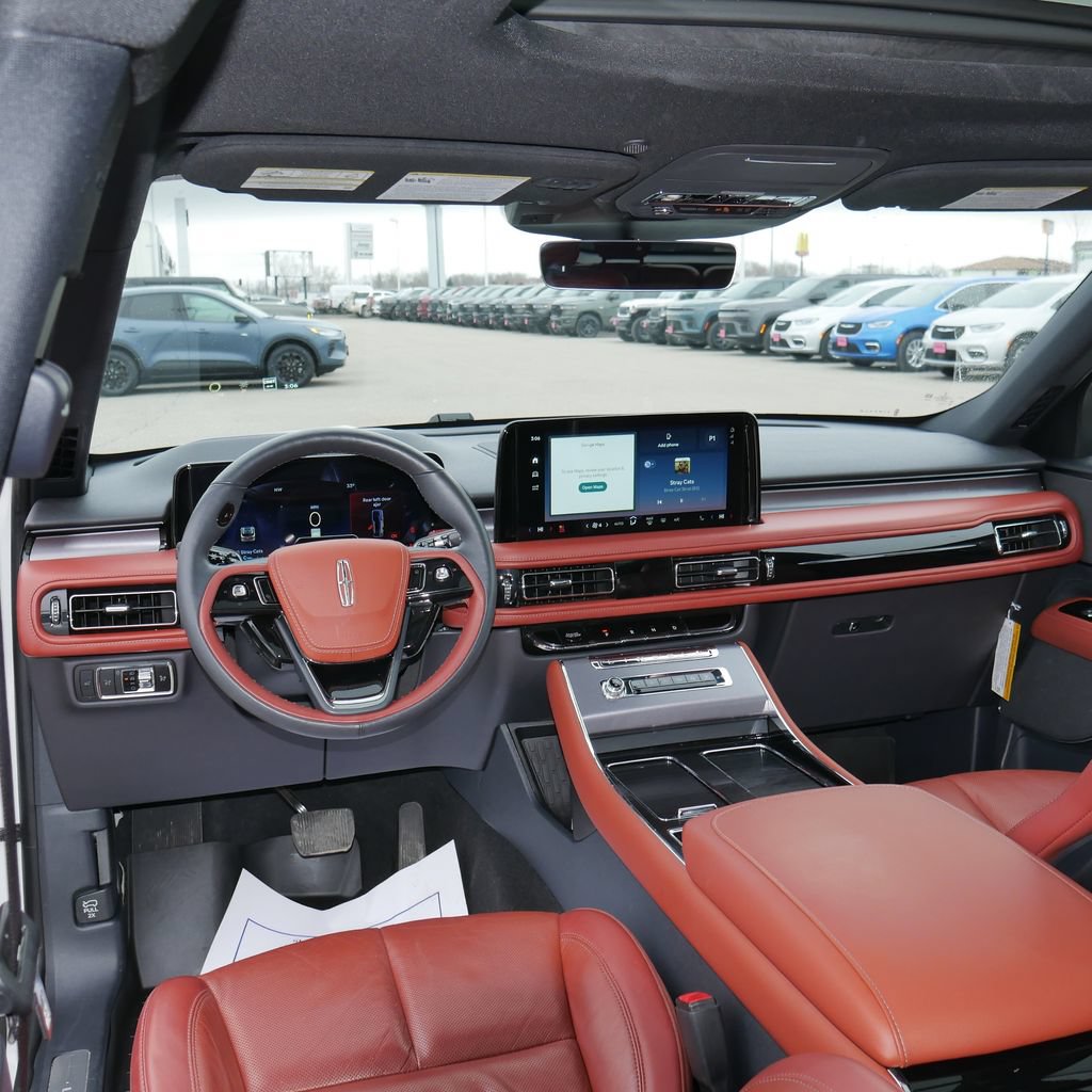 Used 2025 Lincoln Aviator Reserve w/ Jet Appearance Package AWD/4WD image 44