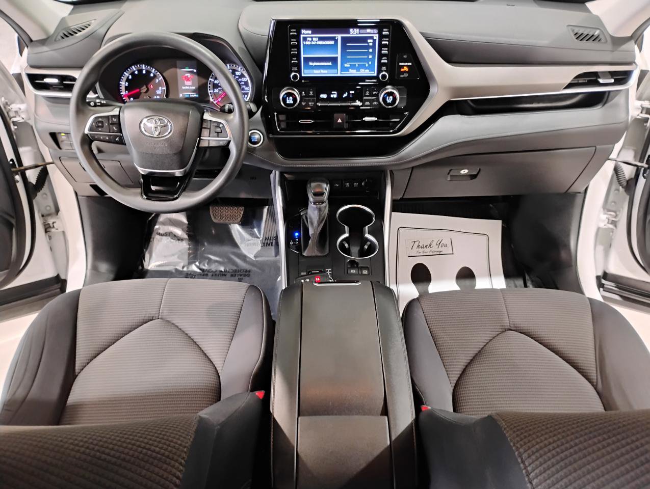 Used 2021 Toyota Highlander L image 49