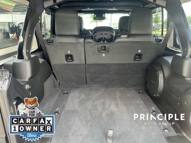 Used 2026 Jeep Wrangler Unlimited Rubicon AWD/4WD image 32