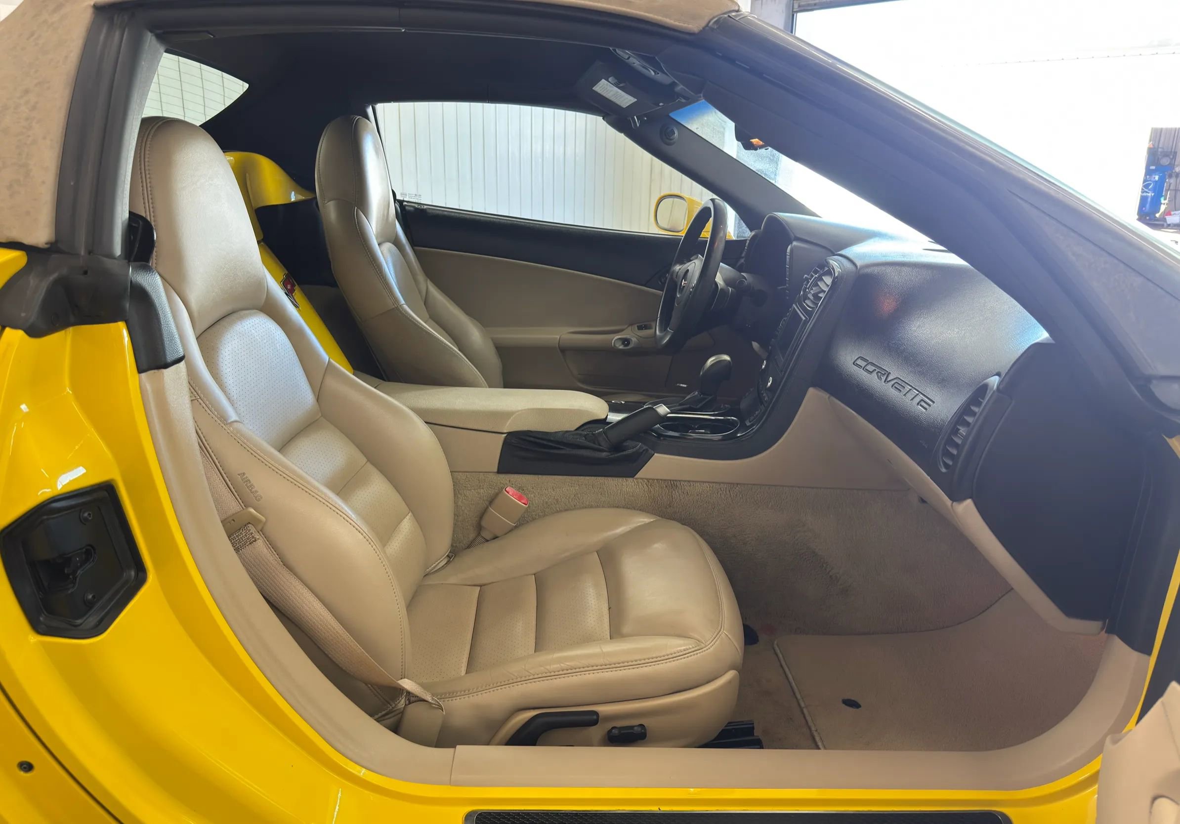 Used 2009 Chevrolet Corvette Convertible 2D w/ Preferred Equipment Group image 10