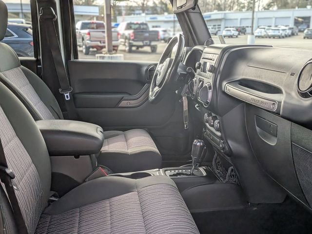 Used 2011 Jeep Wrangler Unlimited Sport AWD/4WD image 35