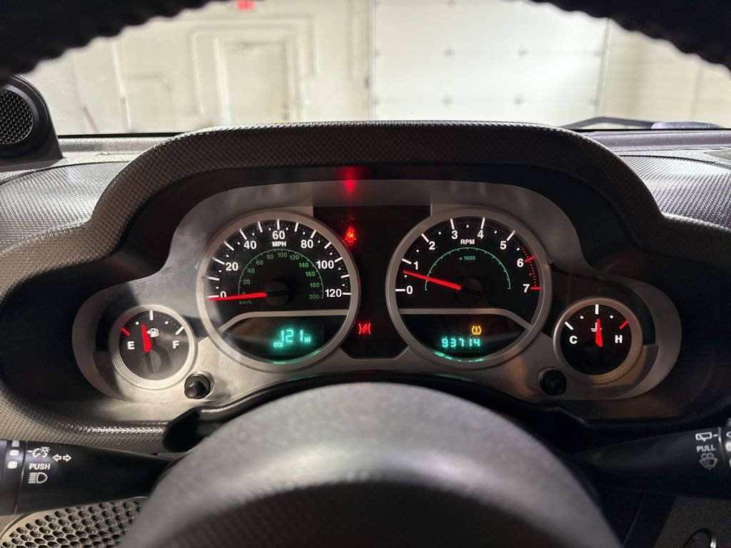 Used 2008 Jeep Wrangler Sahara w/ Dual Top Group AWD/4WD image 14