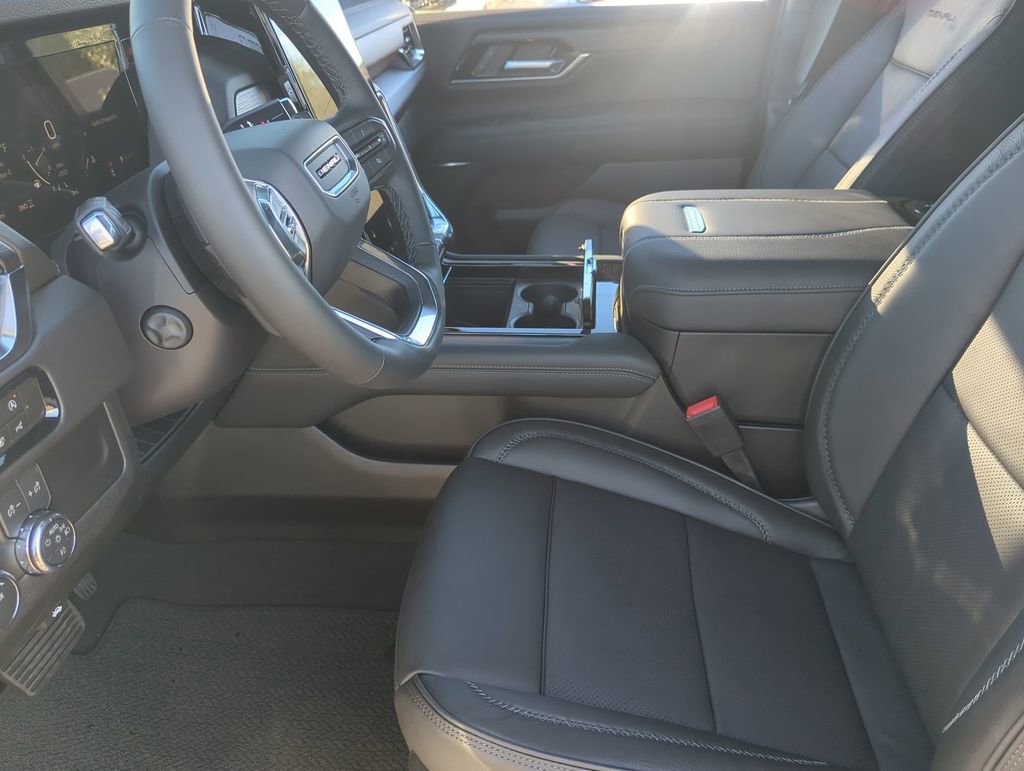 New 2026 GMC Yukon XL Denali AWD/4WD image 18