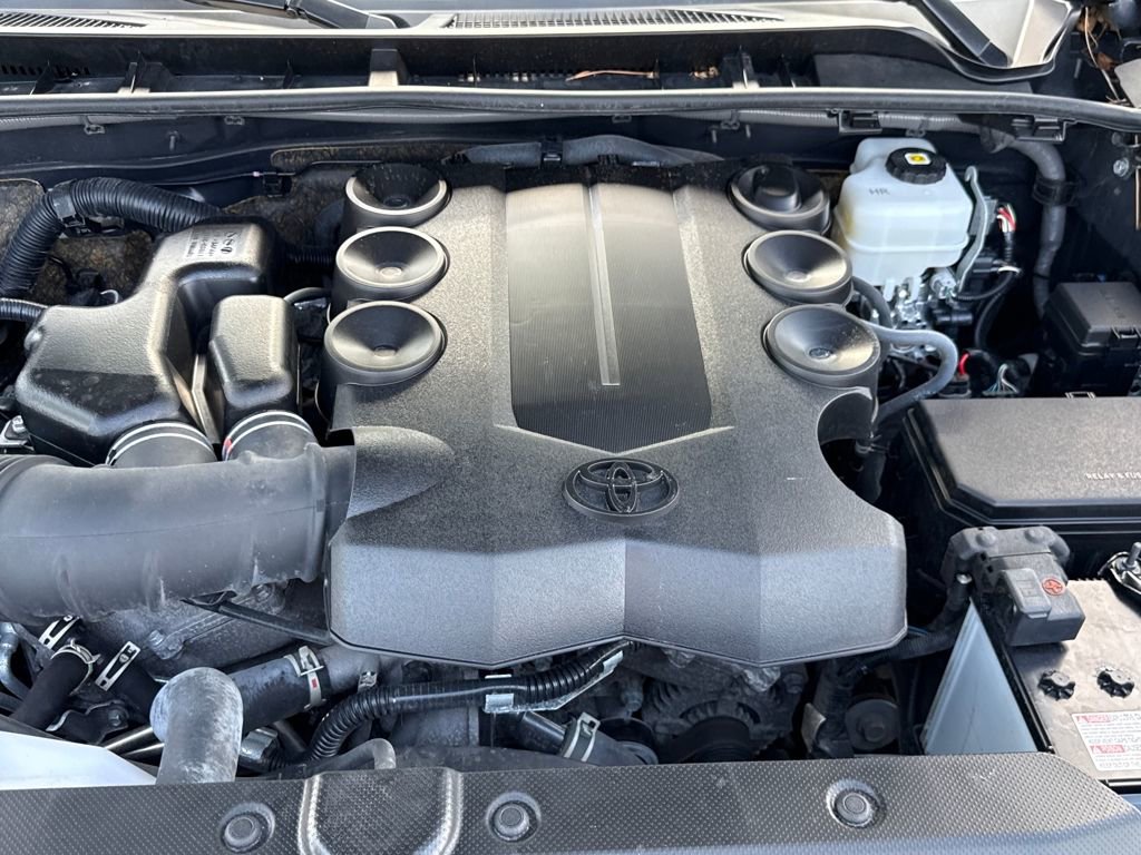 Used 2024 Toyota 4Runner SR5 AWD/4WD image 23