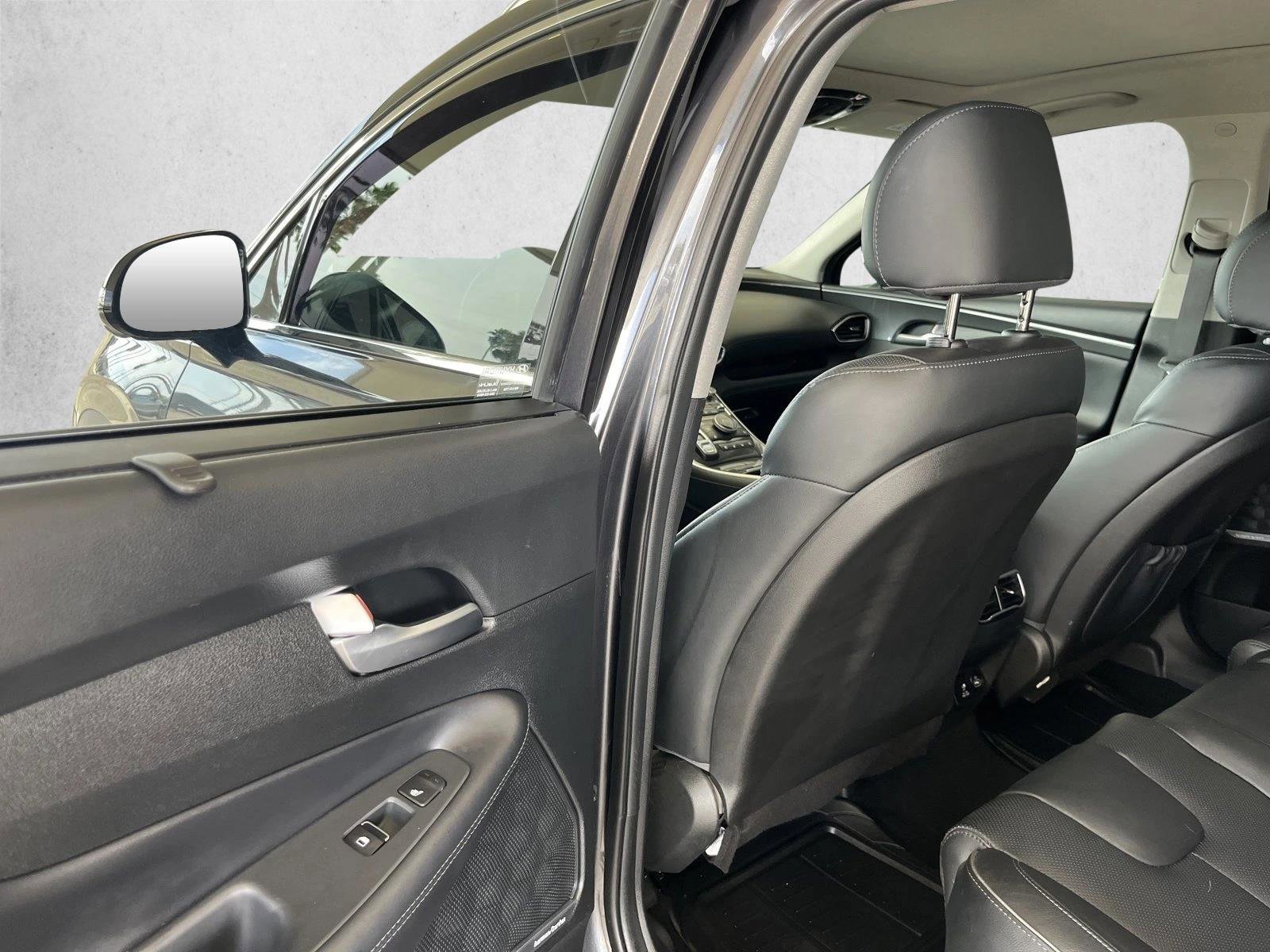 Used 2022 Hyundai Santa Fe Limited w/ Cargo Package FWD image 22