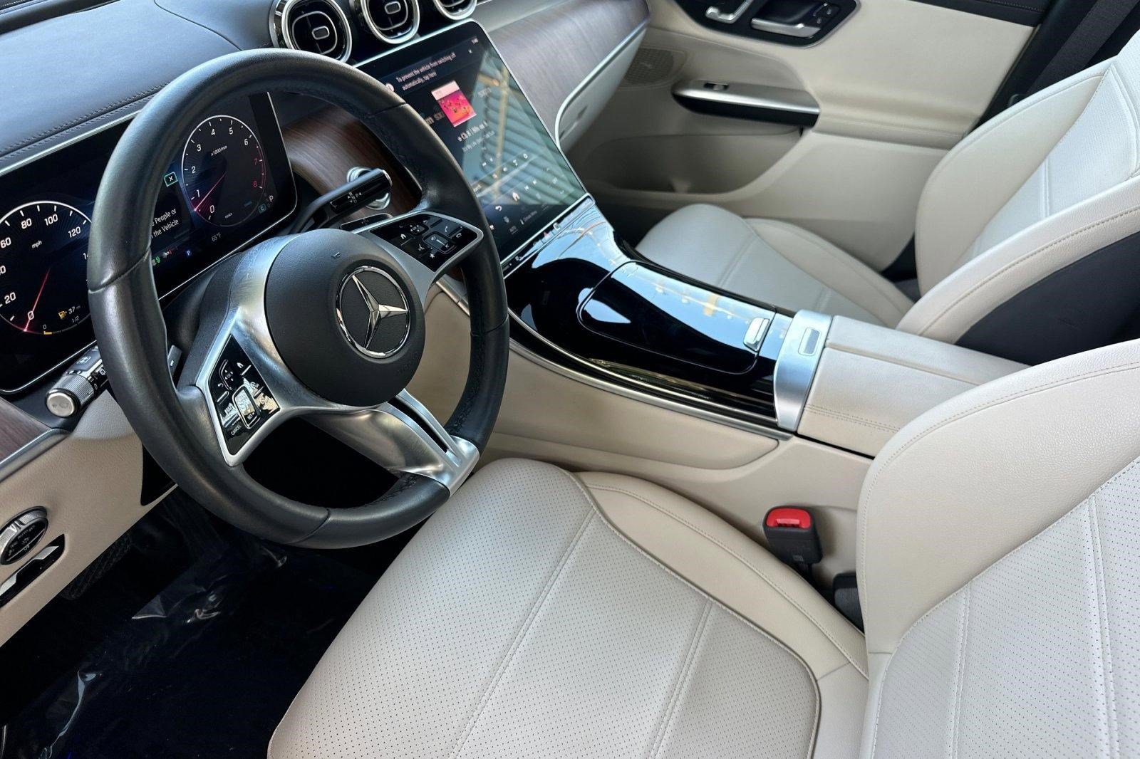 Certified 2024 Mercedes-Benz GLC 300 4MATIC image 4