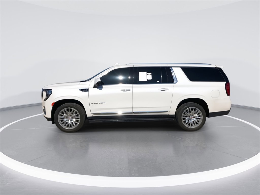 Used 2024 GMC Yukon XL SLT w/ SLT Luxury Package image 5