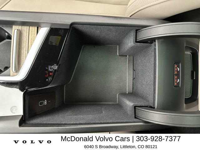 New 2026 Volvo XC60 B5 Plus w/ Protection Package Premier AWD/4WD image 21