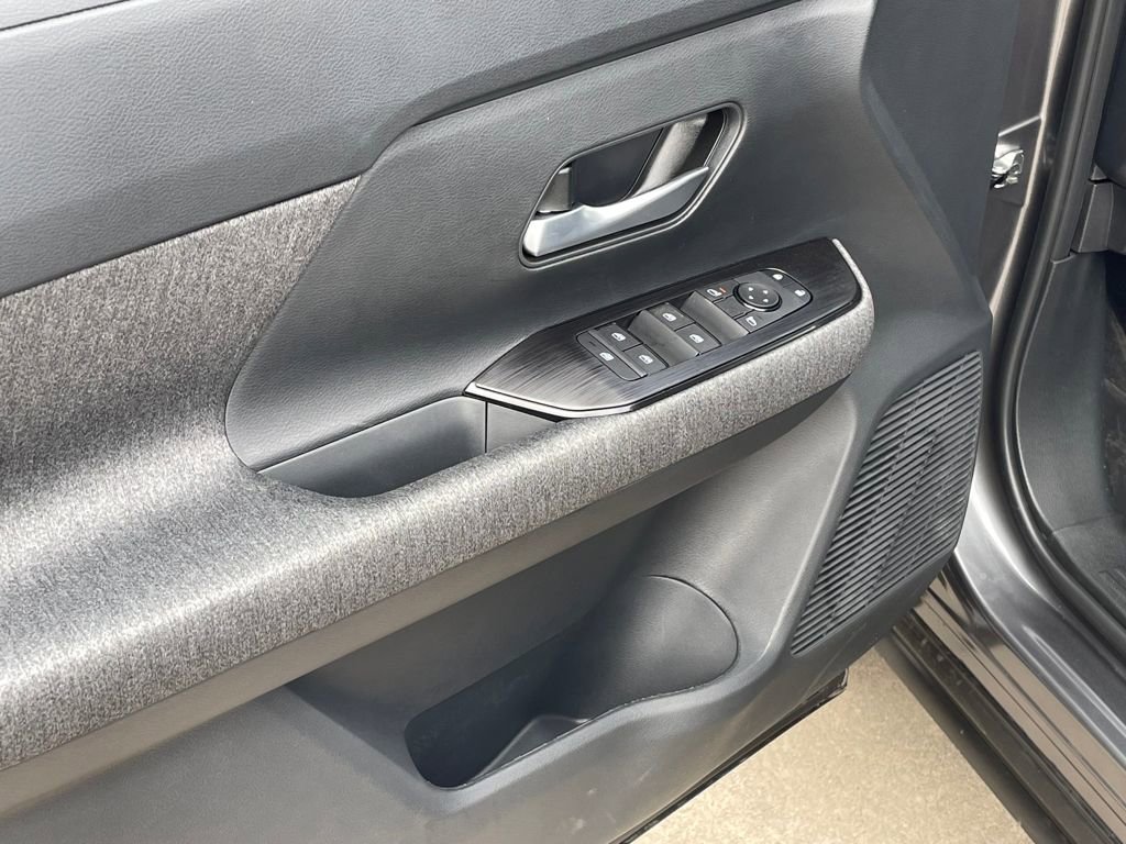 New 2026 Nissan Kicks SV w/ Cold Weather Package FWD image 33