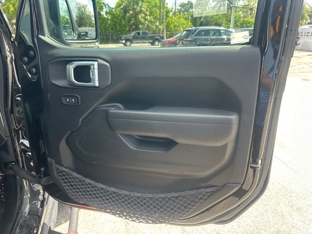 Certified 2023 Jeep Wrangler Rubicon image 31