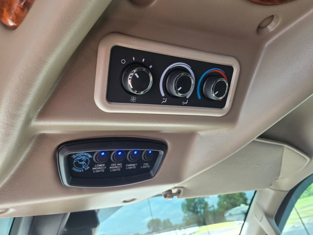 Used 2022 Chevrolet Express 2500 w/ Enhanced Convenience Package image 22