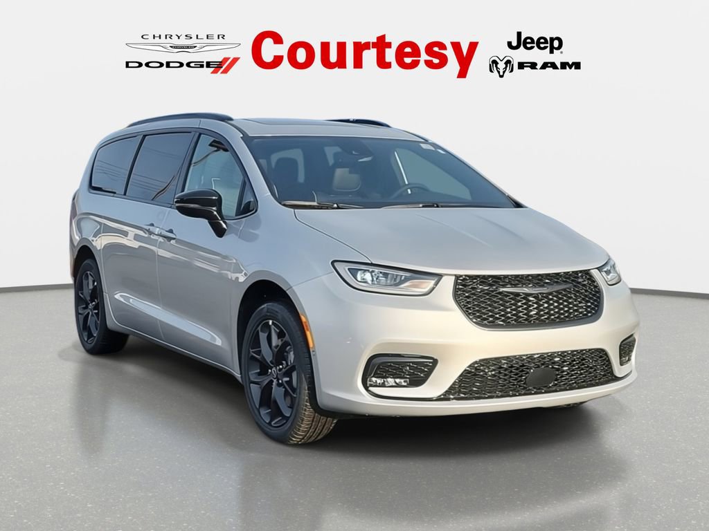 New 2026 Chrysler Pacifica Limited w/ S Appearance Package AWD/4WD image 1