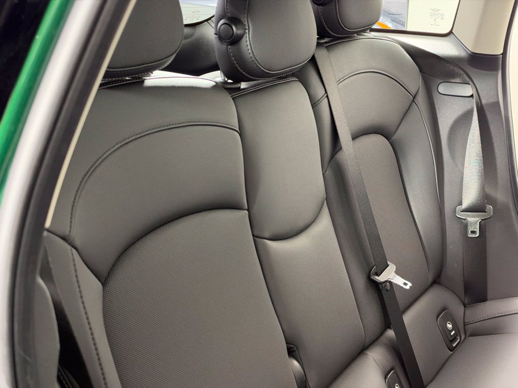 Certified 2024 MINI Cooper 4-Door Hardtop FWD image 34
