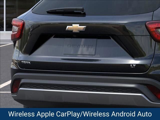 New 2026 Chevrolet Trax LT w/ Driver Confidence Package image 16