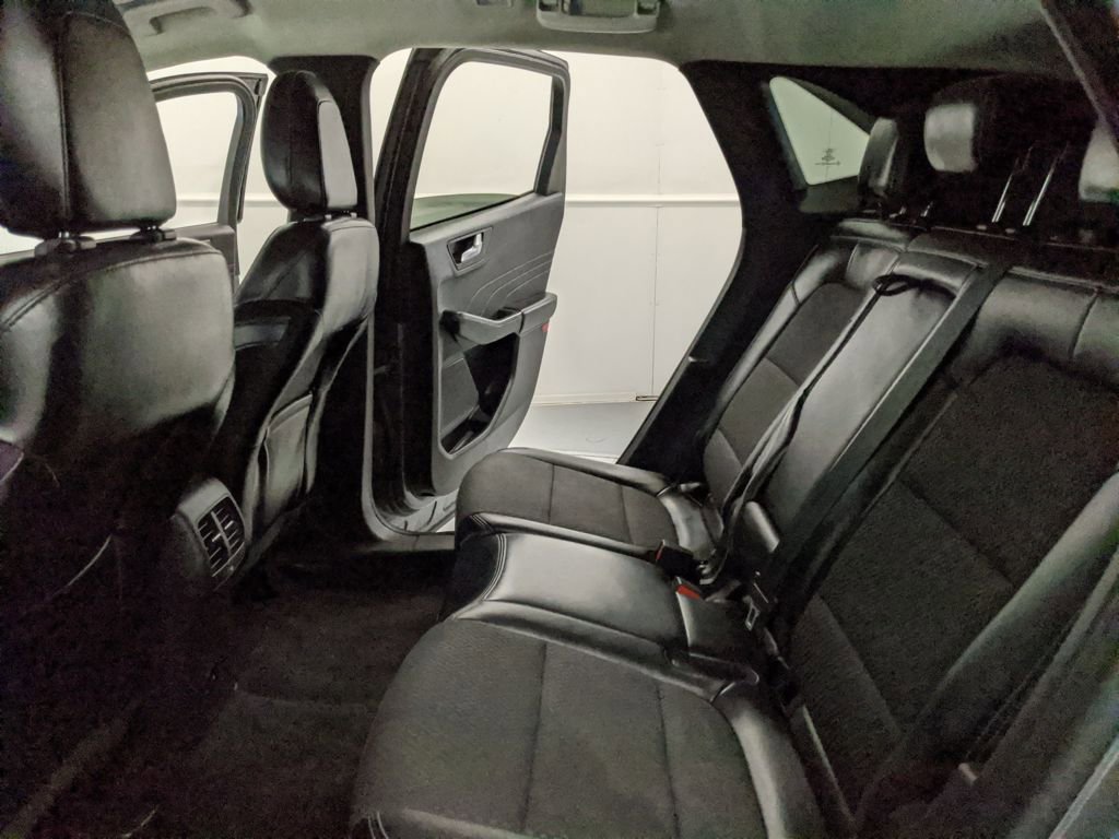 Used 2023 Ford Escape SE FWD image 17