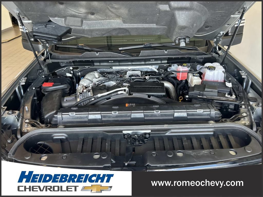 Used 2024 Chevrolet Silverado 2500 LTZ w/ LTZ Plus Package AWD/4WD image 9