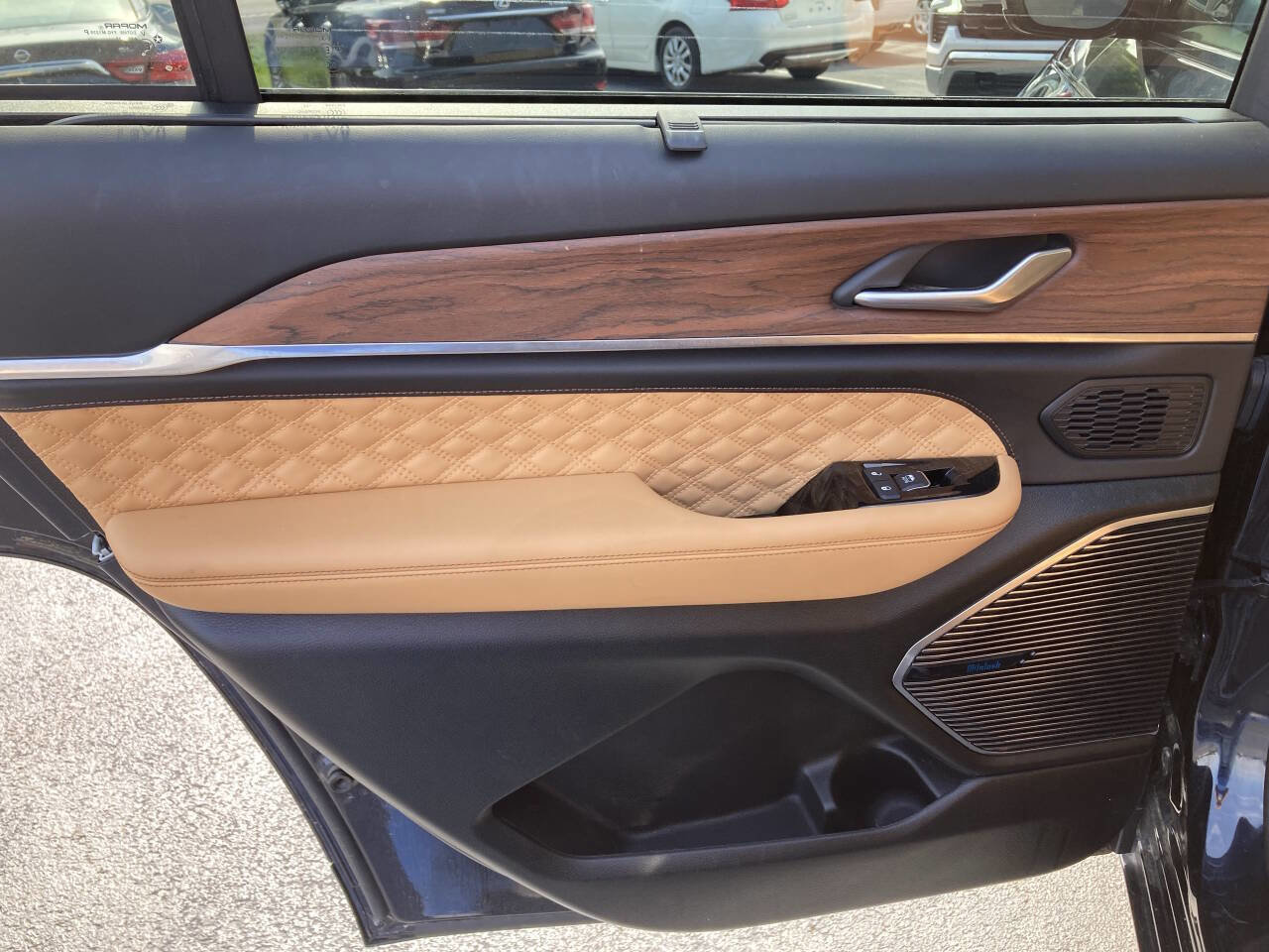 Used 2023 Jeep Grand Cherokee L Summit w/ Advanced Protech Group IV image 13