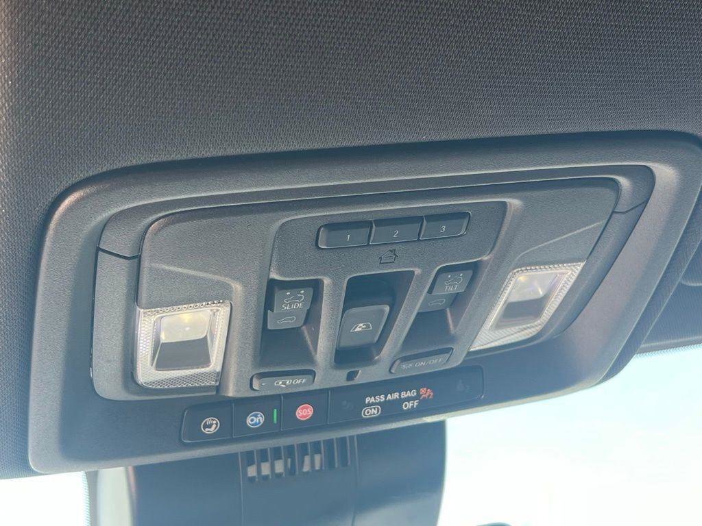 Used 2024 GMC Sierra 2500 AT4 w/ AT4 Preferred Package image 42