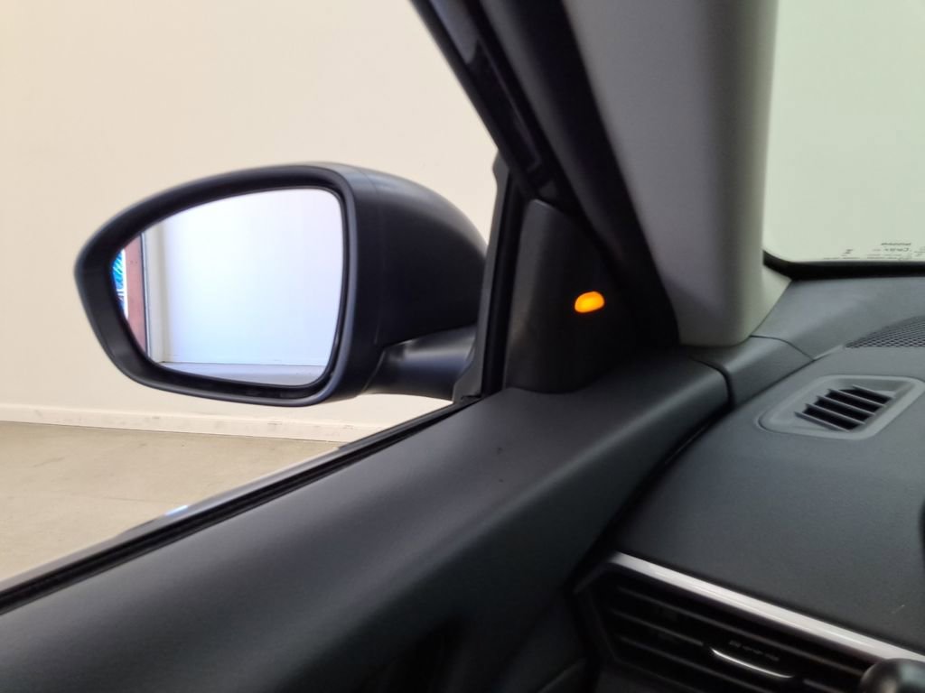 Used 2025 Nissan Altima 2.5 S FWD image 20