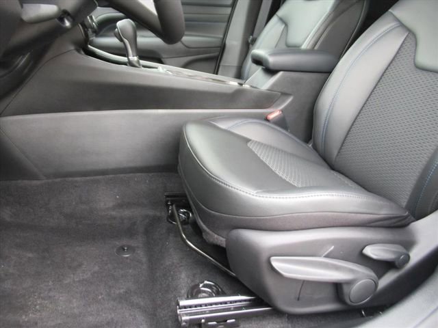 New 2026 Jeep Compass Latitude image 15