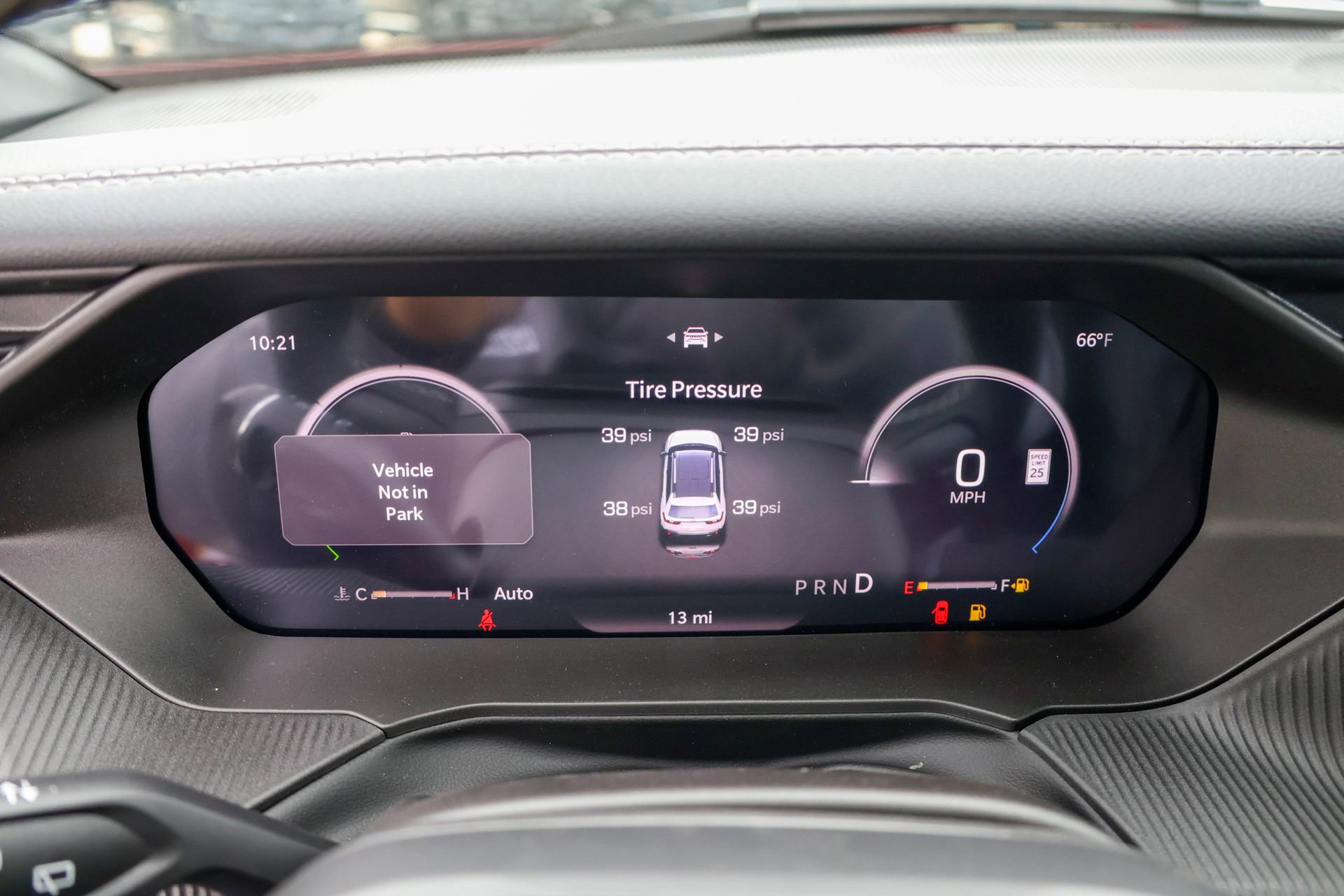 New 2026 Jeep Cherokee Overland image 25