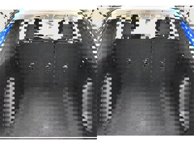 Used 2020 Ford Escape SE image 18