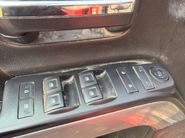 Used 2015 Chevrolet Silverado 2500 LT w/ LT Convenience Package AWD/4WD image 17