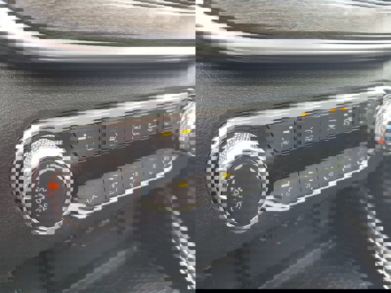 Used 2023 Nissan Altima 2.5 SV w/ SV Premium Package FWD image 30