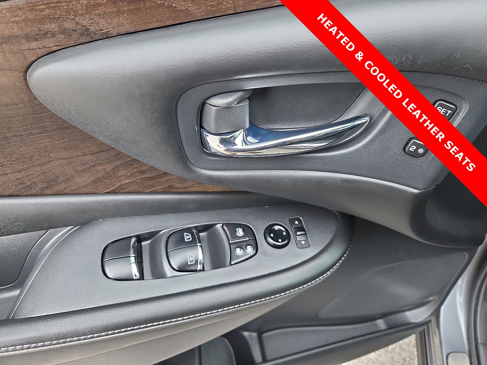 Used 2020 Nissan Murano Platinum image 15