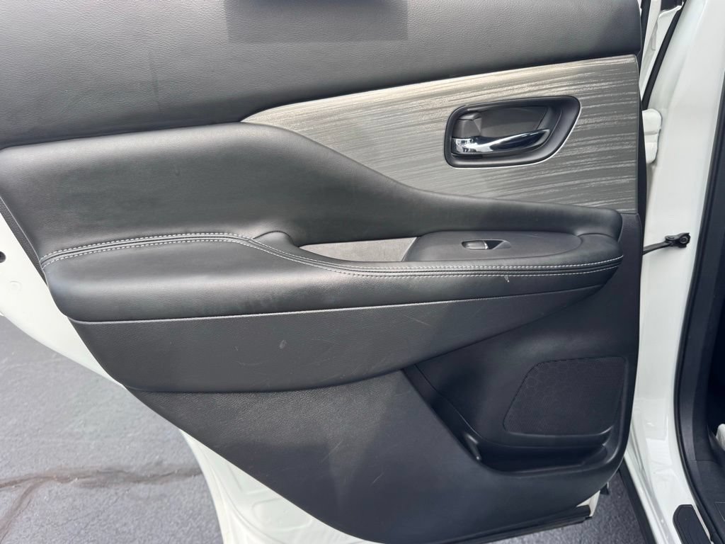 Used 2018 Nissan Murano Platinum w/ Cargo Package FWD image 29
