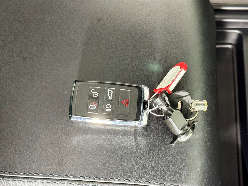 Used 2020 Land Rover Defender 110 X image 40