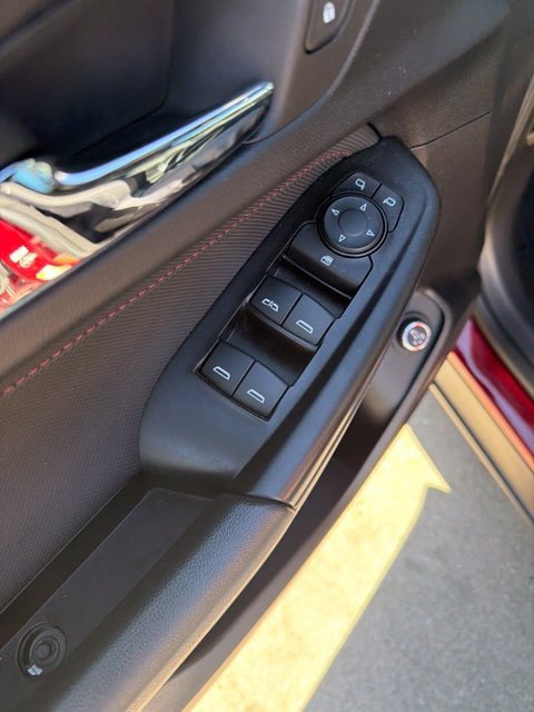 Used 2023 Chevrolet TrailBlazer RS w/ Sun and Liftgate Package FWD image 12