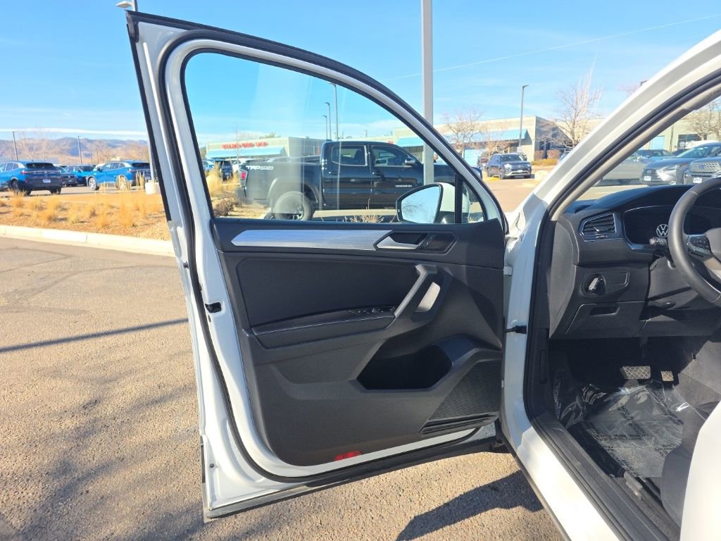 Certified 2022 Volkswagen Tiguan S image 10