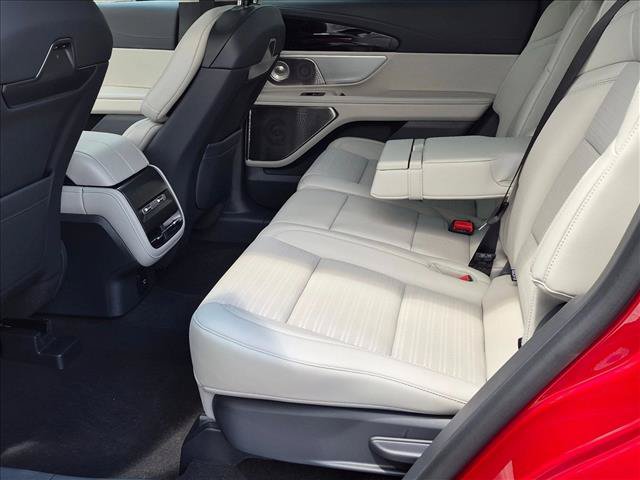 New 2026 Lincoln Nautilus Reserve AWD/4WD image 14
