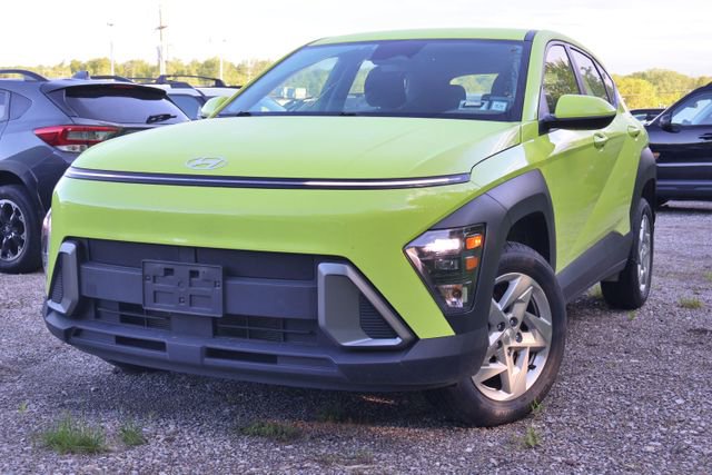 Used 2024 Hyundai Kona SE AWD/4WD image 1