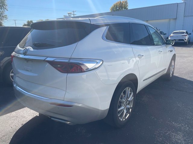 Used 2023 Buick Enclave Essence w/ Experience Buick Package FWD image 6