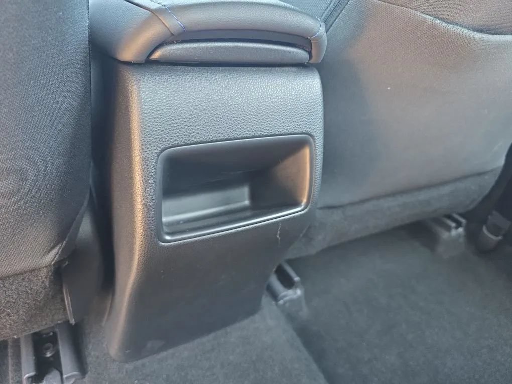 Used 2021 Toyota Corolla SE FWD image 35