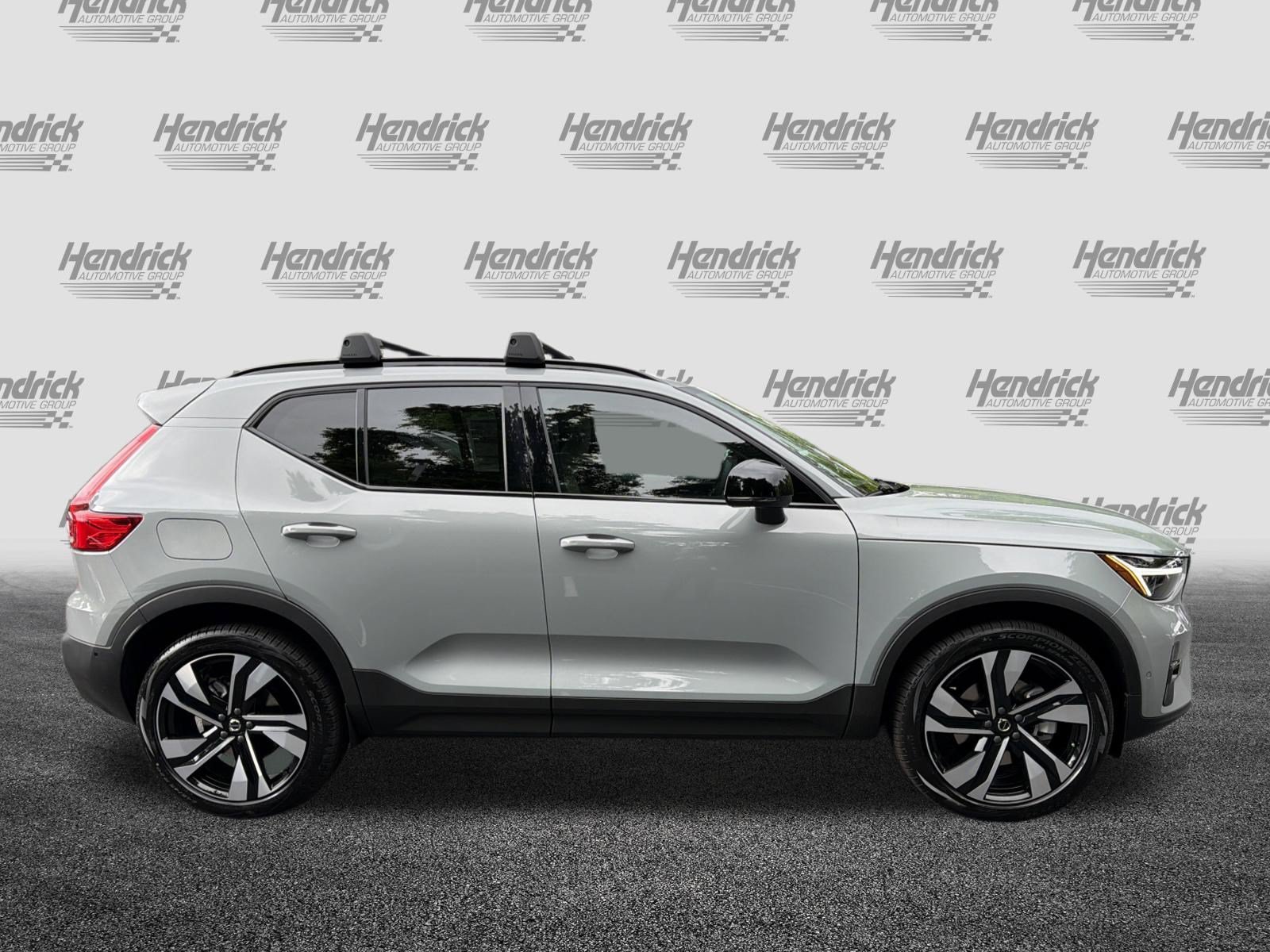 New 2026 Volvo XC40 B5 Ultra w/ Protection Package Premier AWD/4WD image 10