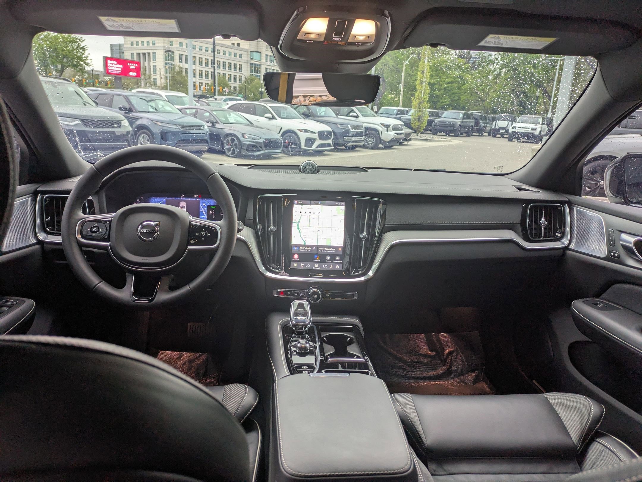 Used 2025 Volvo V60 T8 Polestar image 25
