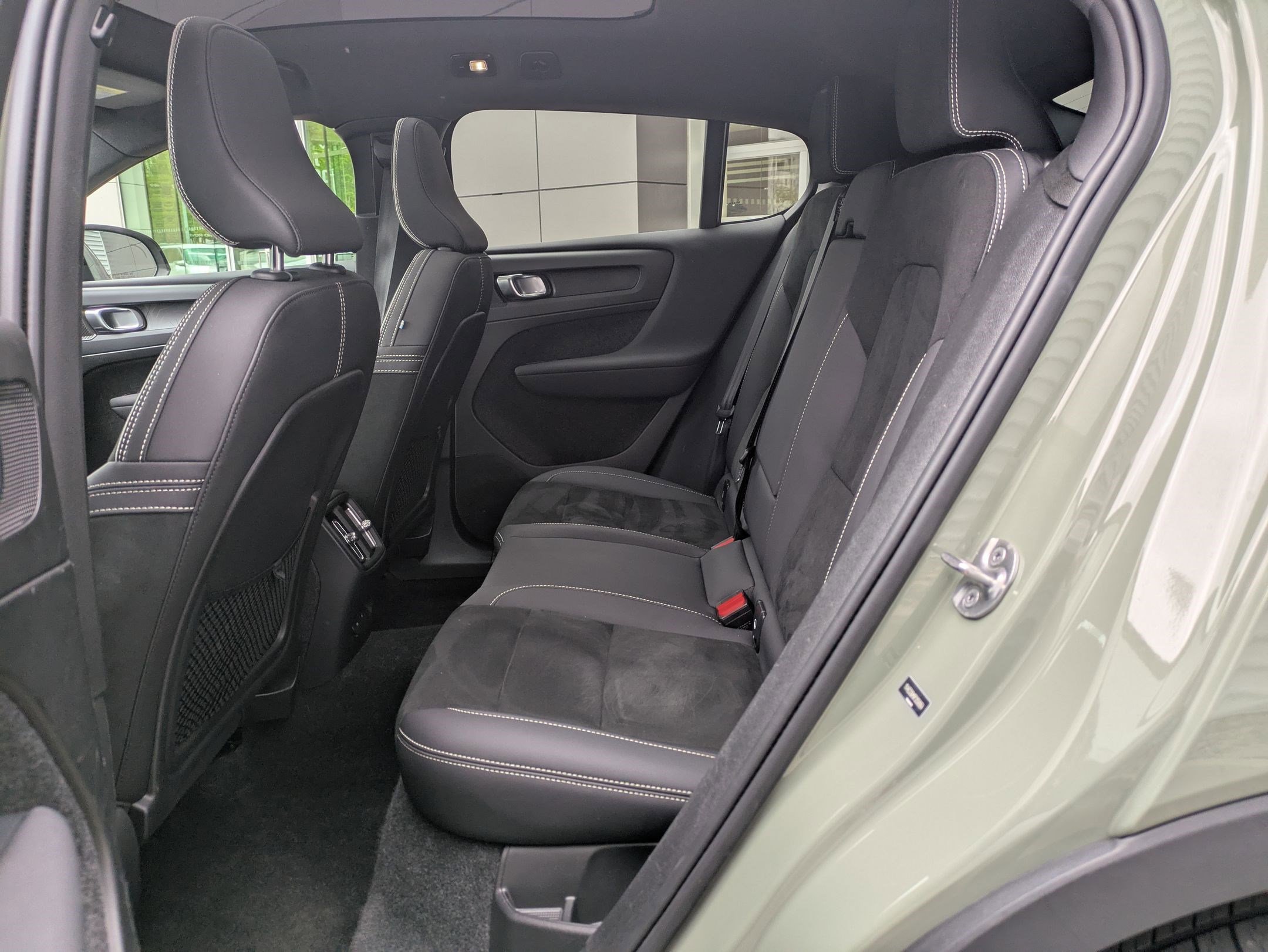 Used 2023 Volvo C40 P8 Recharge Ultimate AWD/4WD image 25