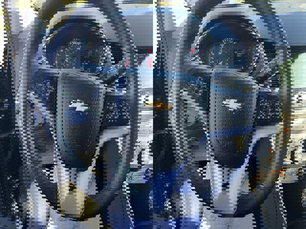 Used 2018 Chevrolet Trax LT w/ Redline Edition image 18