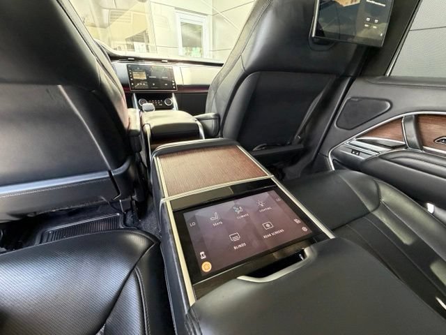 Used 2023 Land Rover Range Rover Autobiography AWD/4WD image 28