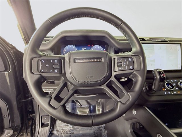 Certified 2025 Land Rover Defender 110 V8 image 12